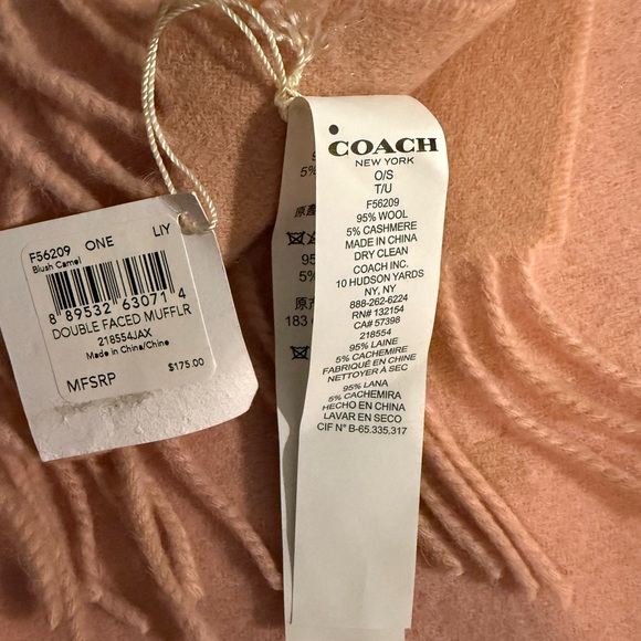 DOUBLE FACED MUFFLER (COACH F56209)
color :blush camel - Picture 4 of 4